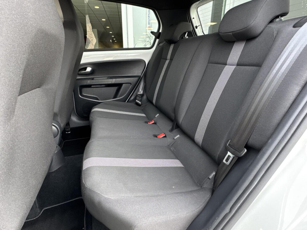 Volkswagen up! 1.0 TSI BMT high up! 90 pk 1e Eig. 18