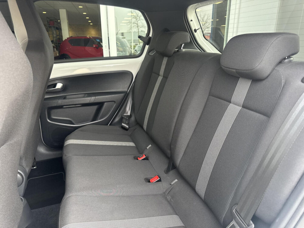 Volkswagen up! 1.0 TSI BMT high up! 90 pk 1e Eig. 23