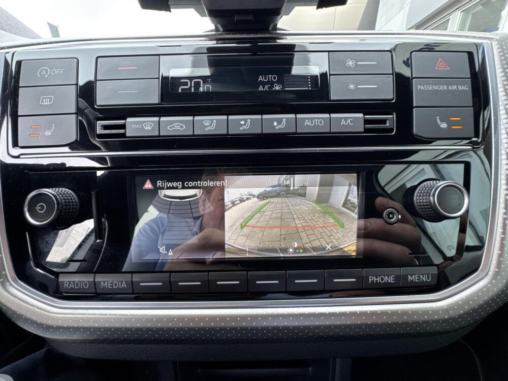 Volkswagen up! 1.0 TSI BMT high up! 90 pk 1e Eig. 26