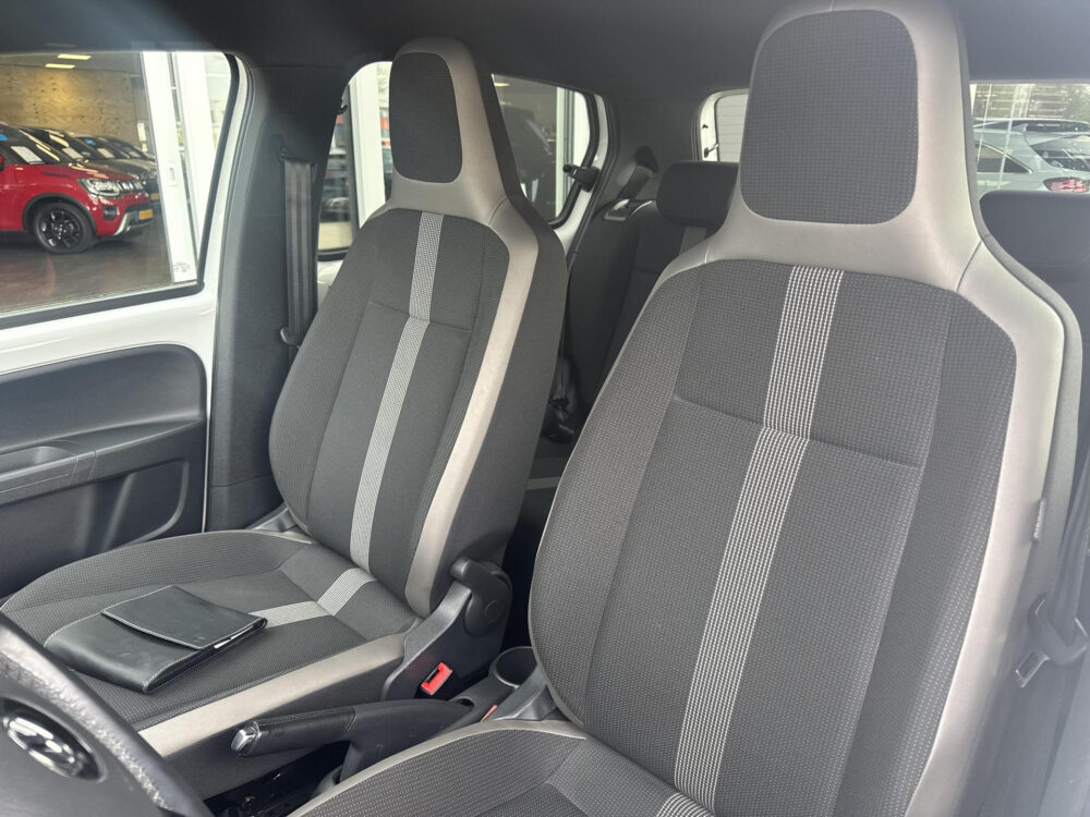 Volkswagen up! 1.0 TSI BMT high up! 90 pk 1e Eig. 9