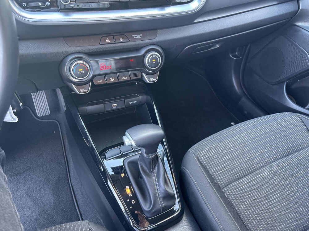 Kia Stonic 1.0 T-GDi MHEV DynamicLine 12