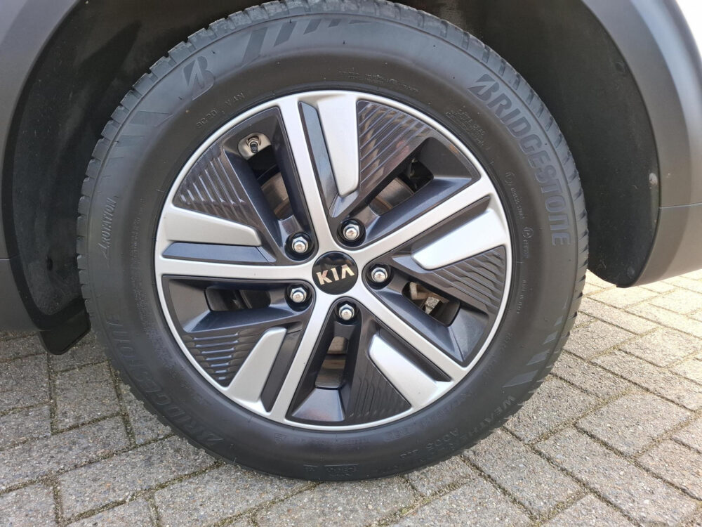 Kia Niro 1.6 GDi PHEV DynamicLine 17