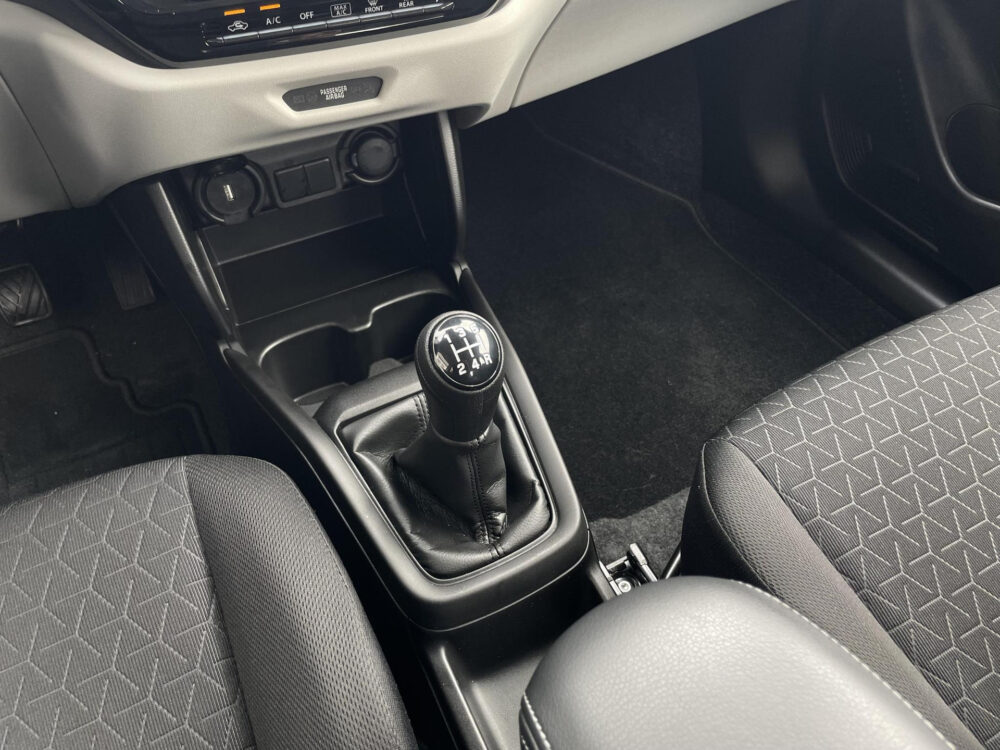 Suzuki Swift 1.2 Comfort Smart Hybrid 13