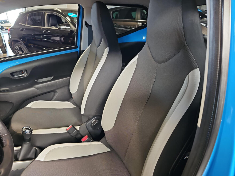 Toyota Aygo 1.0 VVT-i x-play 10
