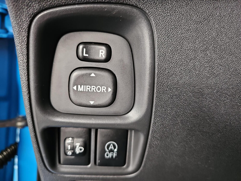 Toyota Aygo 1.0 VVT-i x-play 18