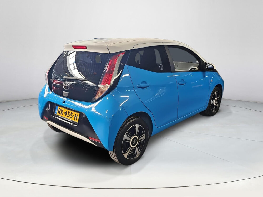 Toyota Aygo 1.0 VVT-i x-play 4