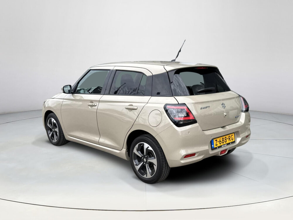 Suzuki Swift 1.2 Style Smart Hybrid 2