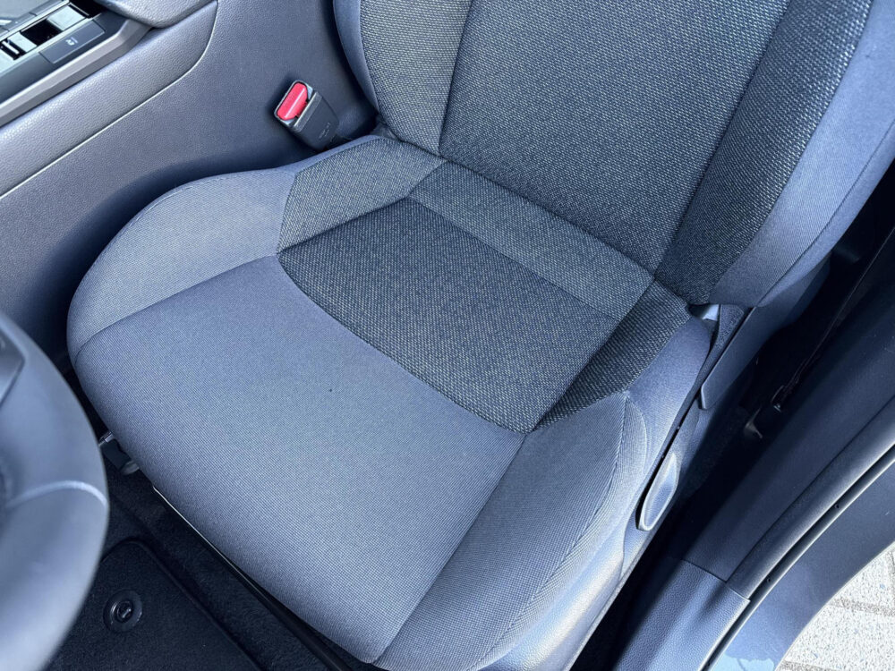 Toyota C-HR 1.8 Hybrid 140 Active 11