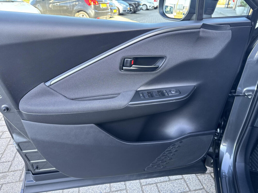 Toyota C-HR 1.8 Hybrid 140 Active 9