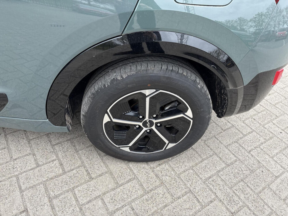 Kia Niro 1.6 GDi Hybrid DynamicLine 17