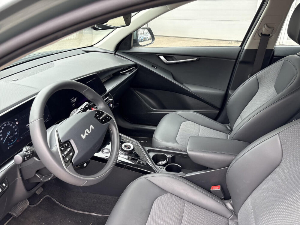 Kia Niro 1.6 GDi Hybrid DynamicLine 18