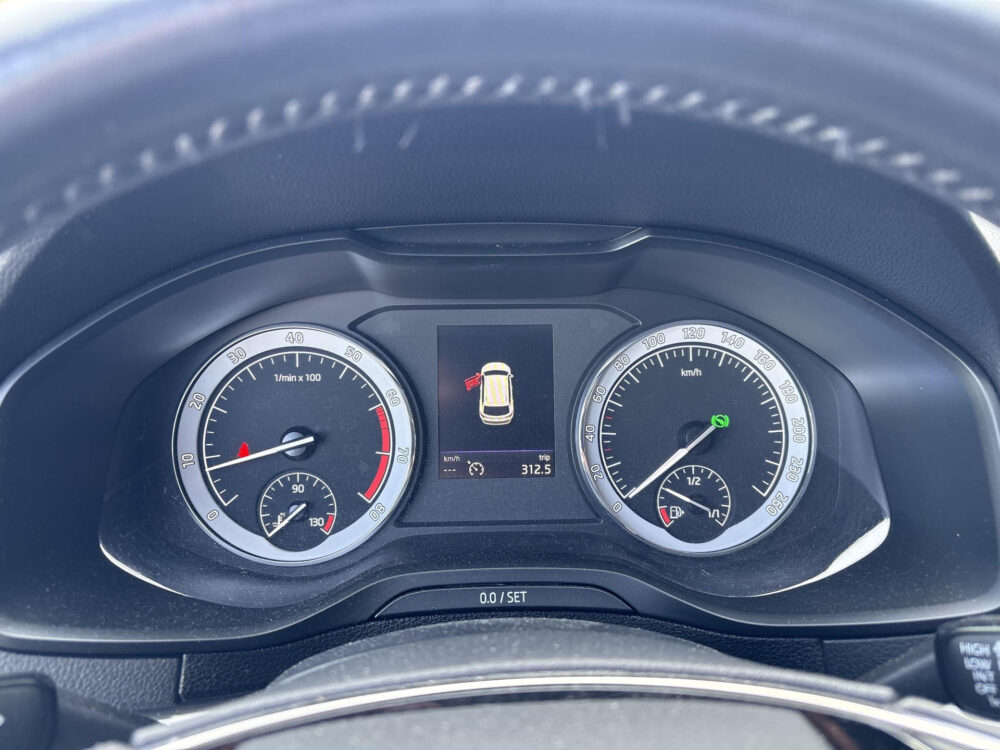 Škoda Karoq 1.5 TSI ACT Business Edition Plus 13