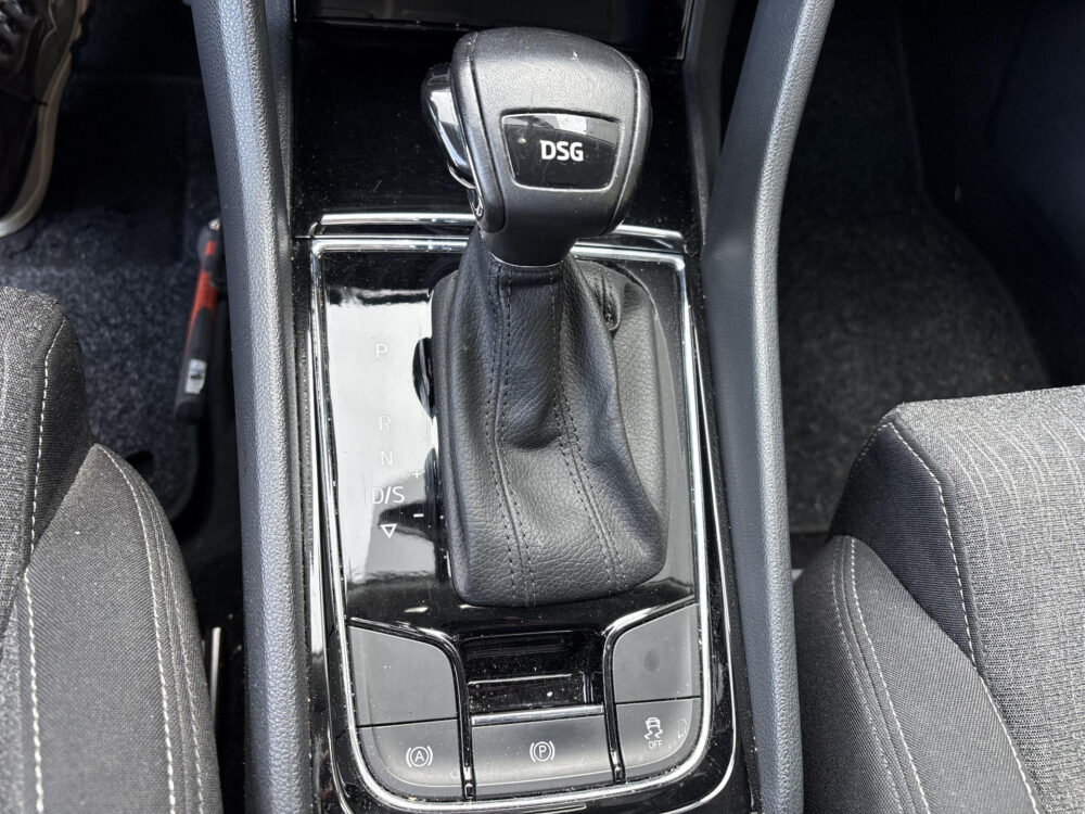 Škoda Karoq 1.5 TSI ACT Business Edition Plus 19