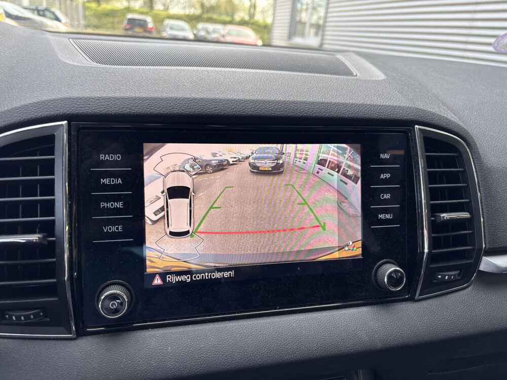 Škoda Karoq 1.5 TSI ACT Business Edition Plus 21