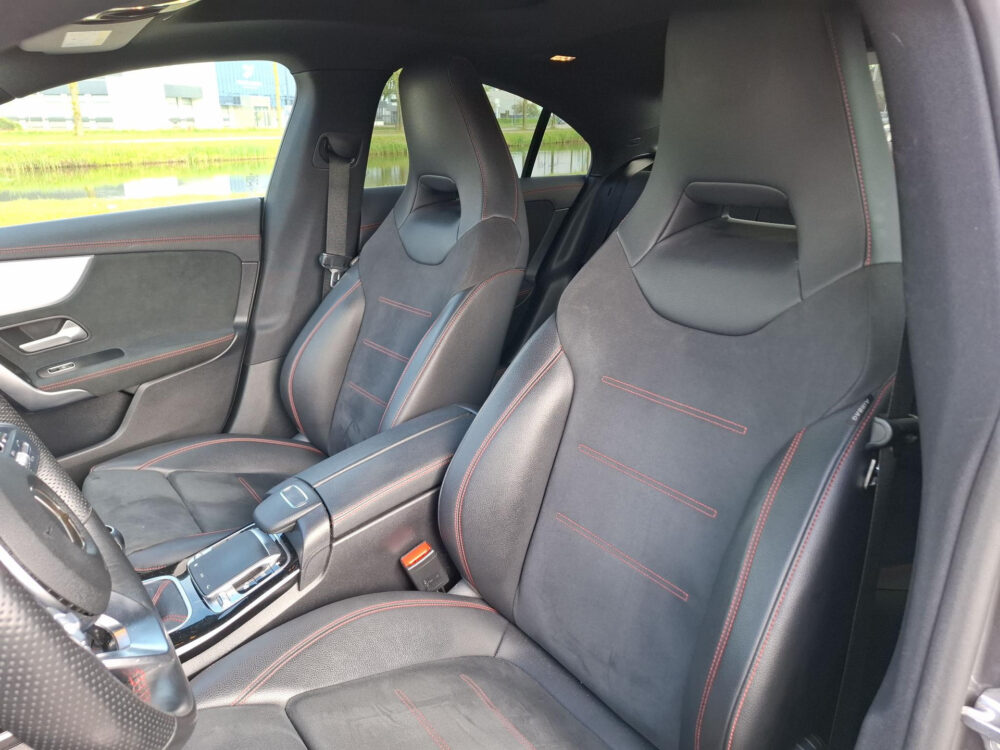 Mercedes-Benz CLA-Klasse 180 Premium Plus 10