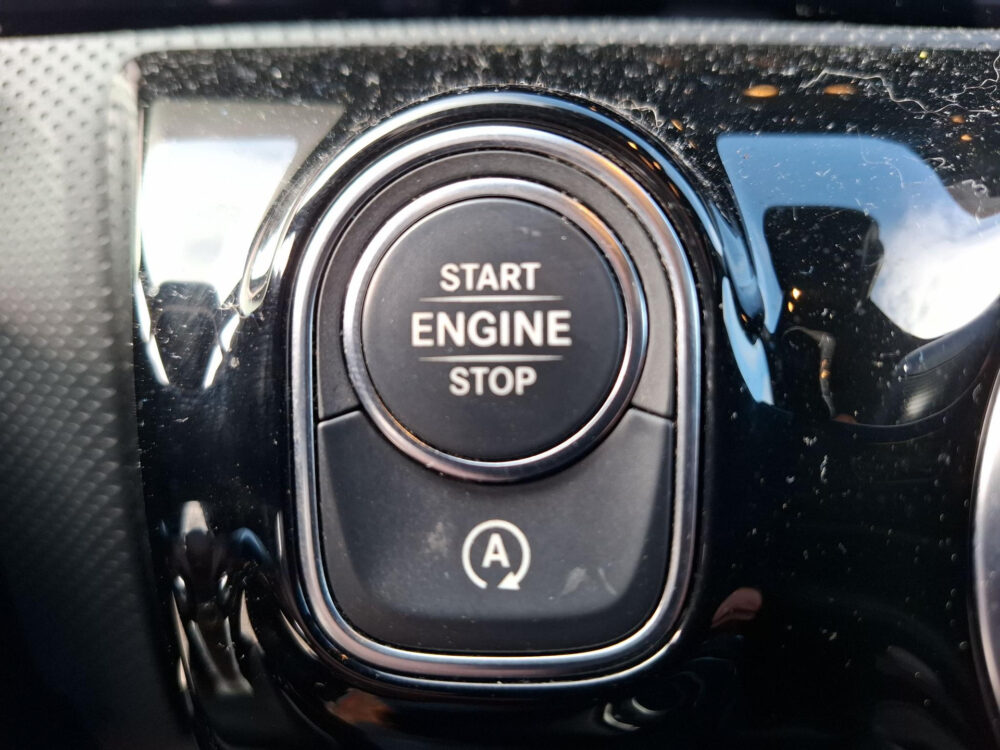 Mercedes-Benz CLA-Klasse 180 Premium Plus 25