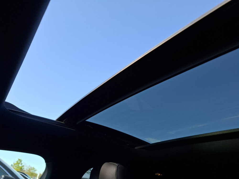 Mercedes-Benz CLA-Klasse 180 Premium Plus 37
