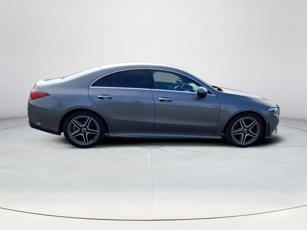Mercedes-Benz CLA-Klasse 180 Premium Plus 5