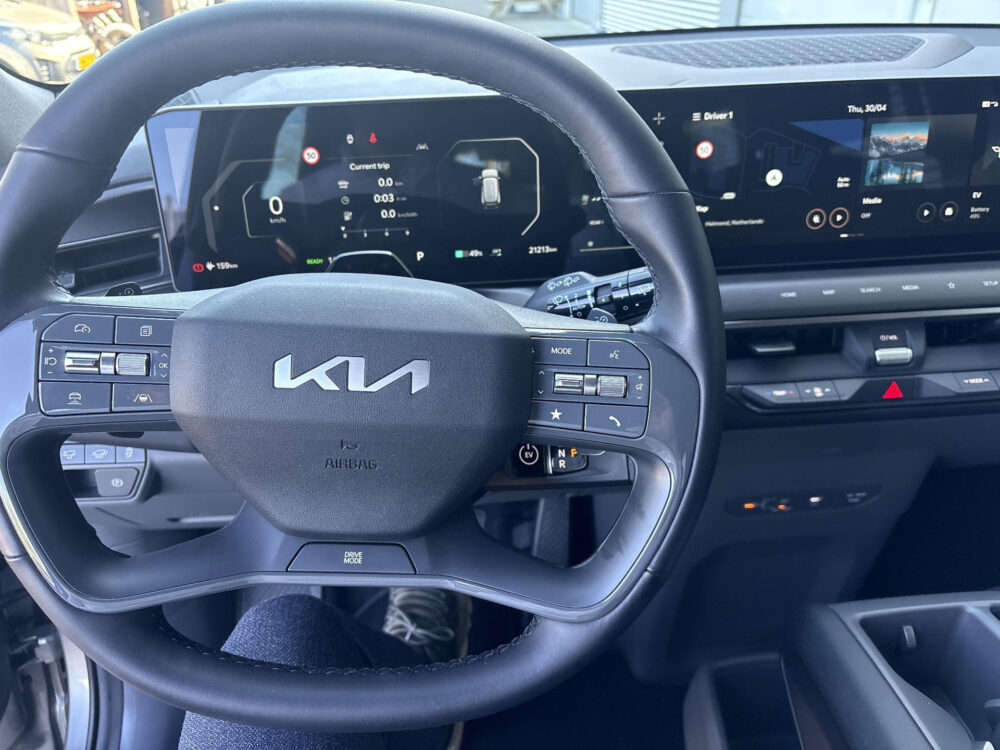 Kia EV9 First Edition 76.1 kWh 11
