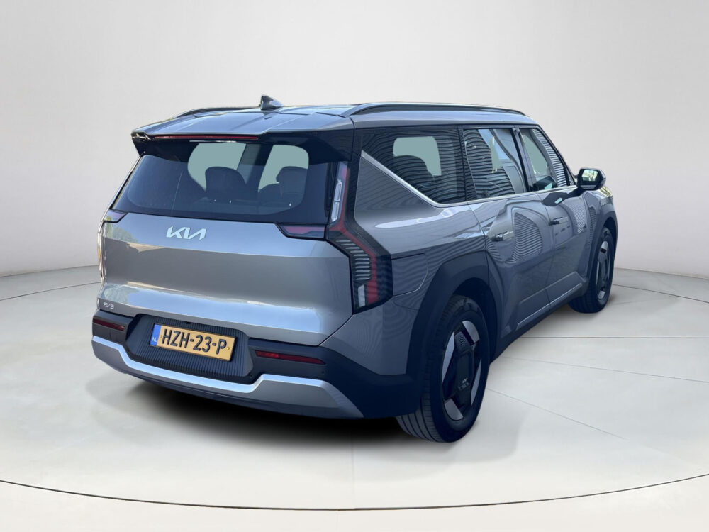 Kia EV9 First Edition 76.1 kWh 4