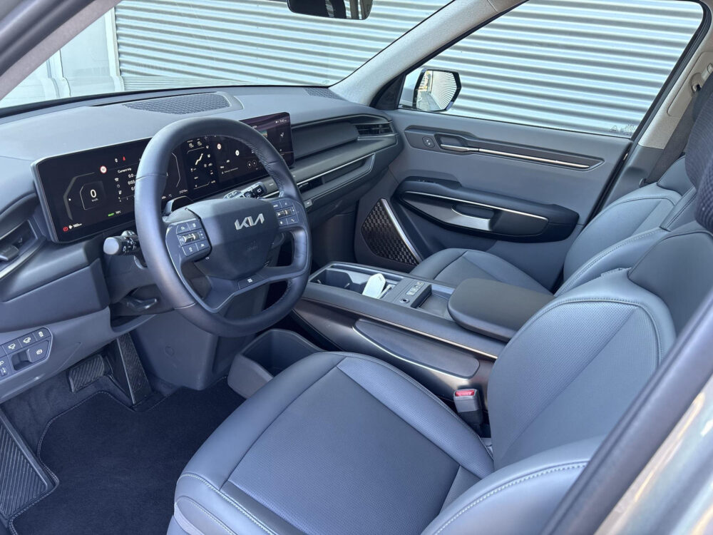 Kia EV9 First Edition 76.1 kWh 6