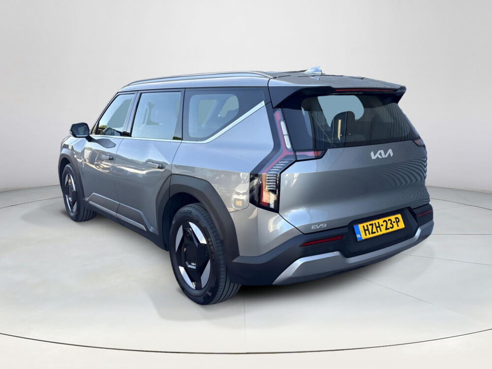 Kia EV9 First Edition 76.1 kWh 7