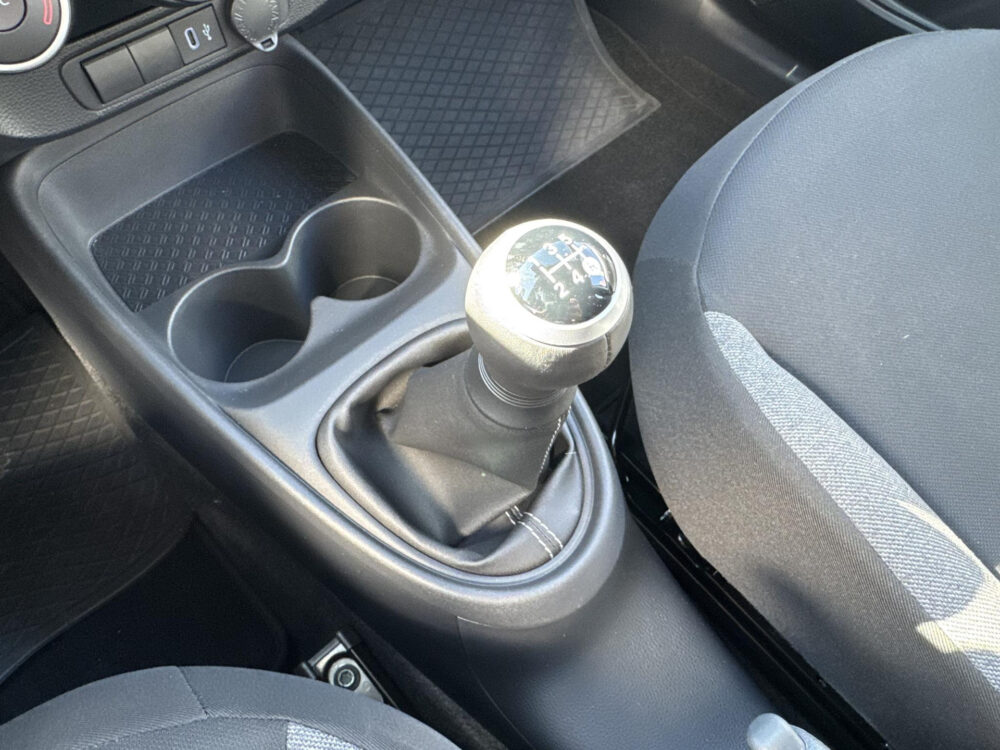 Toyota Aygo X 1.0 VVT-i MT Play 14