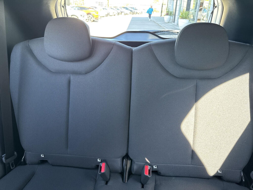 Toyota Aygo X 1.0 VVT-i MT Play 15