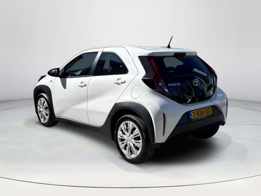 Toyota Aygo X 1.0 VVT-i MT Play 2