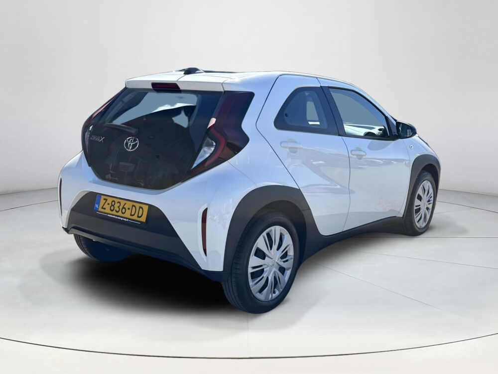 Toyota Aygo X 1.0 VVT-i MT Play 4
