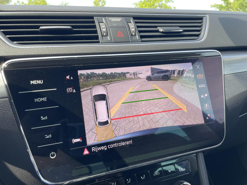 Škoda Superb 1.4 TSI iV Business Edition 23
