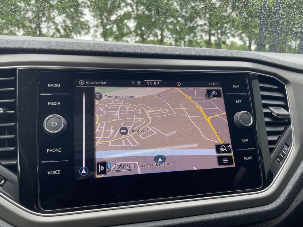 Volkswagen T-Roc 1.0 TSI Style Business 20