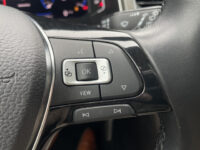 Volkswagen T-Roc 1.0 TSI Style Business 54