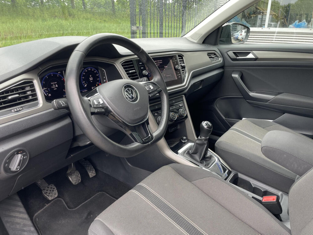 Volkswagen T-Roc 1.0 TSI Style Business 8