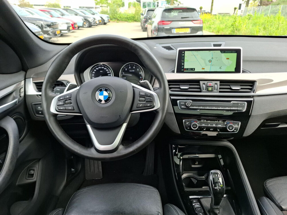 BMW X1 sDrive20i High Executive 12