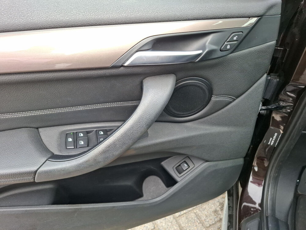 BMW X1 sDrive20i High Executive 9
