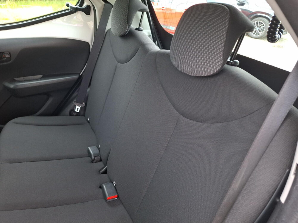 Toyota Aygo 1.0 VVT-i x-fun 15