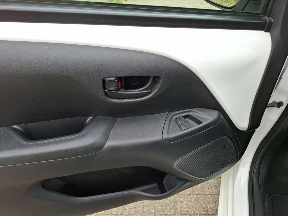 Toyota Aygo 1.0 VVT-i x-fun 9