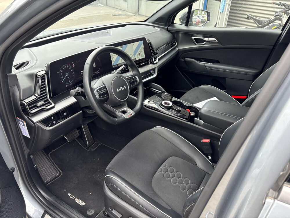 Kia Sportage 1.6 T-GDi Hybrid GT-Line 8