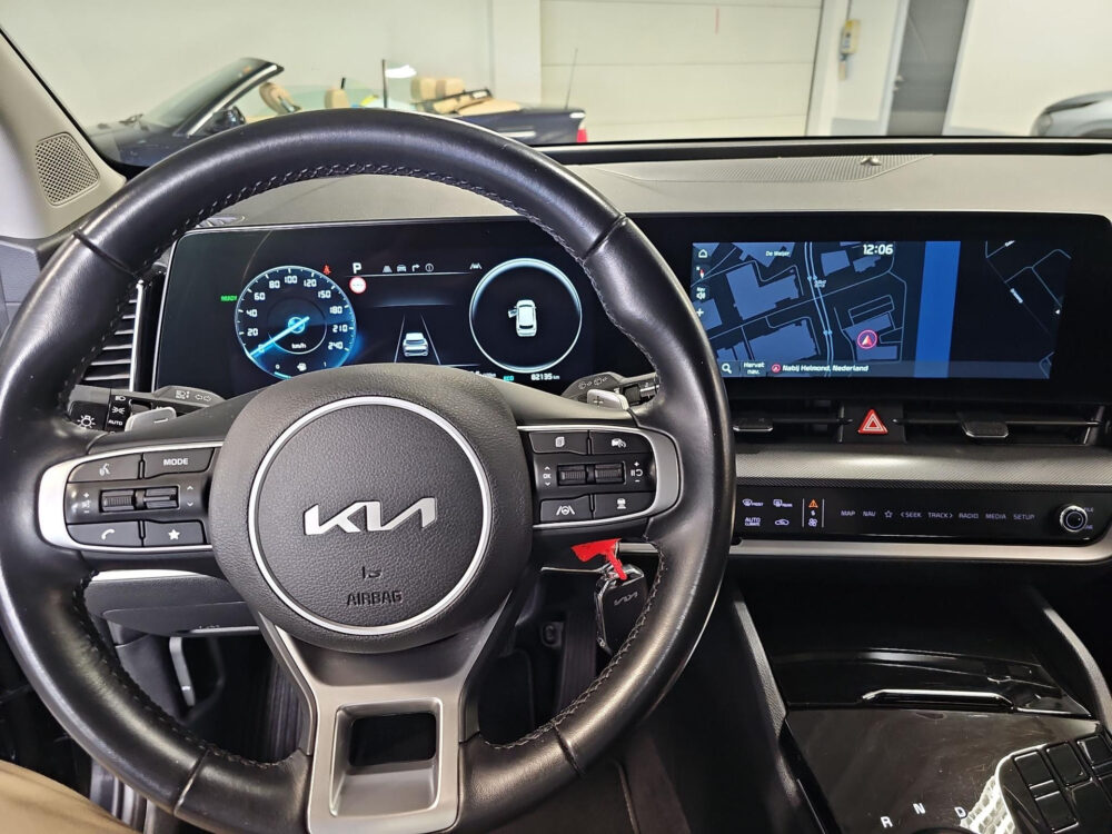 Kia Sportage 1.6 T-GDi Hybrid DynamicLine 12