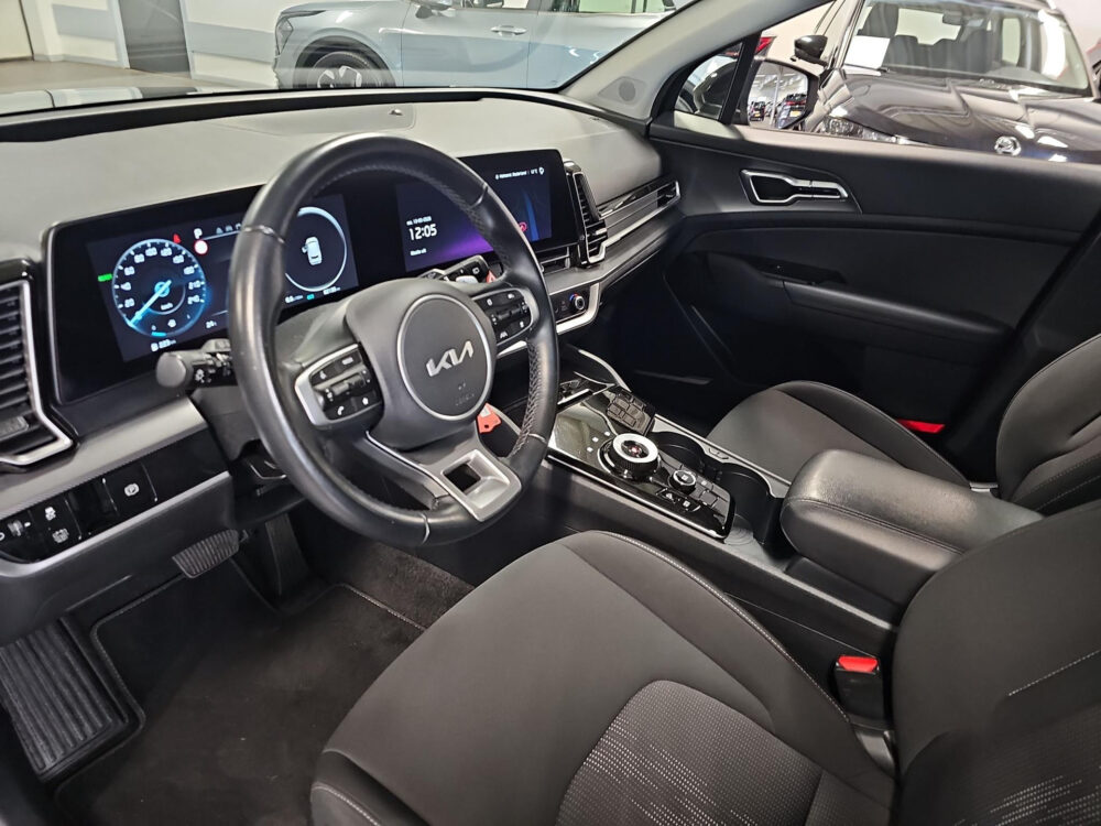 Kia Sportage 1.6 T-GDi Hybrid DynamicLine 8