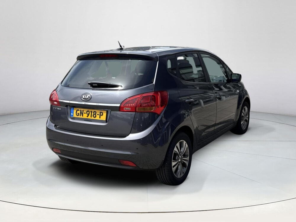 Kia Venga 1.4 CVVT First Edition 4