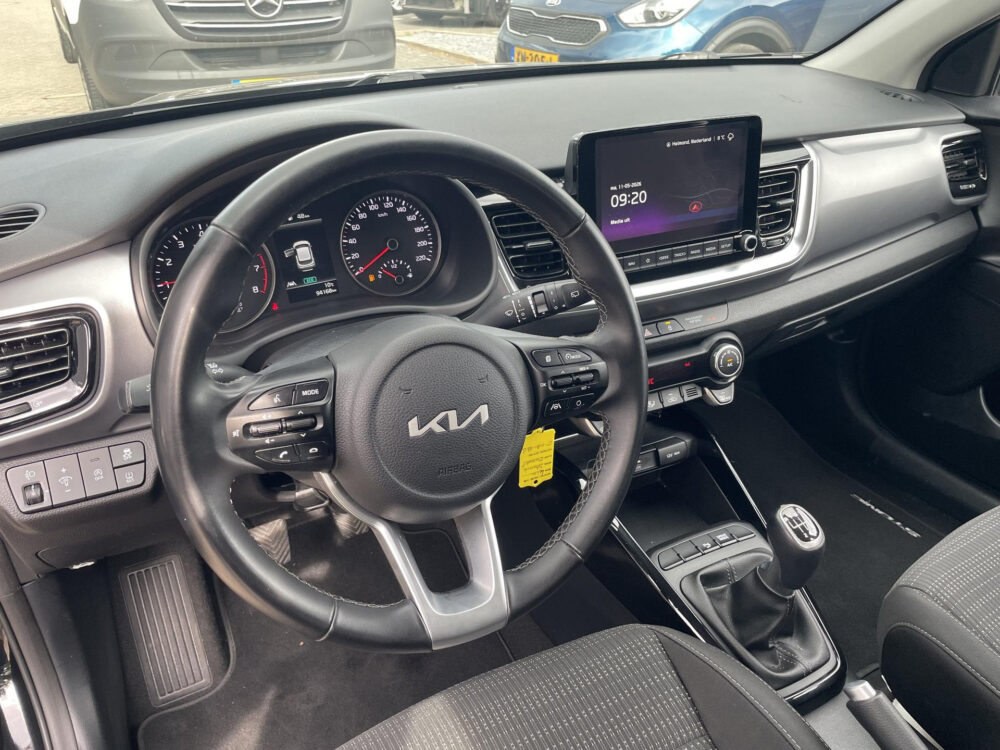 Kia Stonic 1.0 T-GDi MHEV DynamicLine 12
