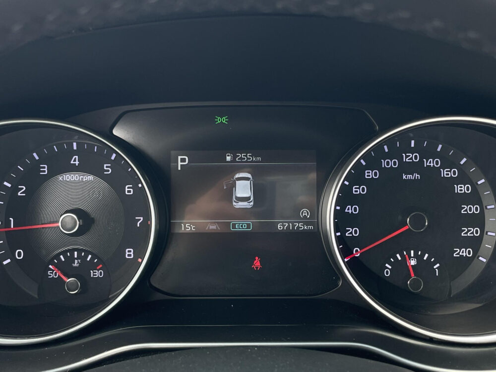 Kia Ceed 1.5 T-GDi MHEV DynamicLine 13