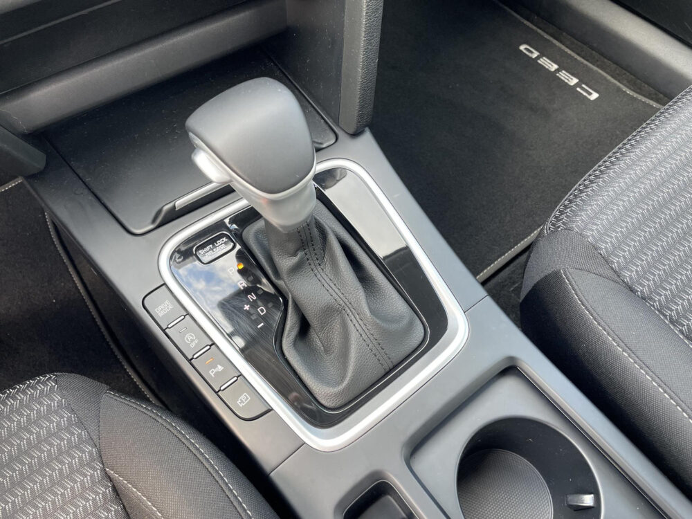 Kia Ceed 1.5 T-GDi MHEV DynamicLine 14