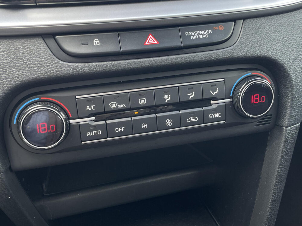 Kia Ceed 1.5 T-GDi MHEV DynamicLine 18