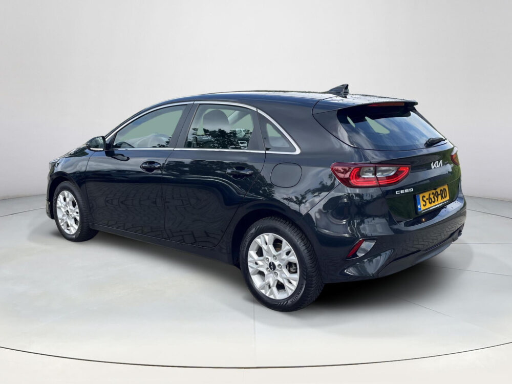 Kia Ceed 1.5 T-GDi MHEV DynamicLine 2