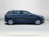 Kia Ceed 1.5 T-GDi MHEV DynamicLine 32