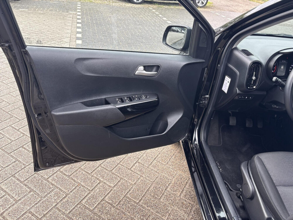 Kia Picanto 1.0 DPi DynamicLine 9