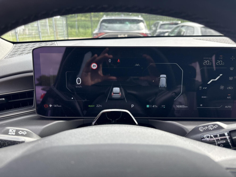 Kia EV9 First Edition 76.1 kWh 14